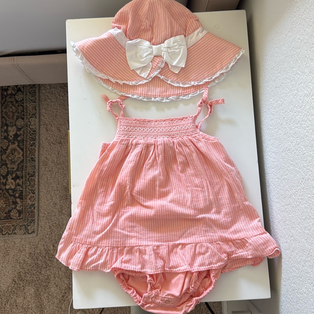 Janie and Jack Bubble Dress with Matching Hat (18-24 mo)